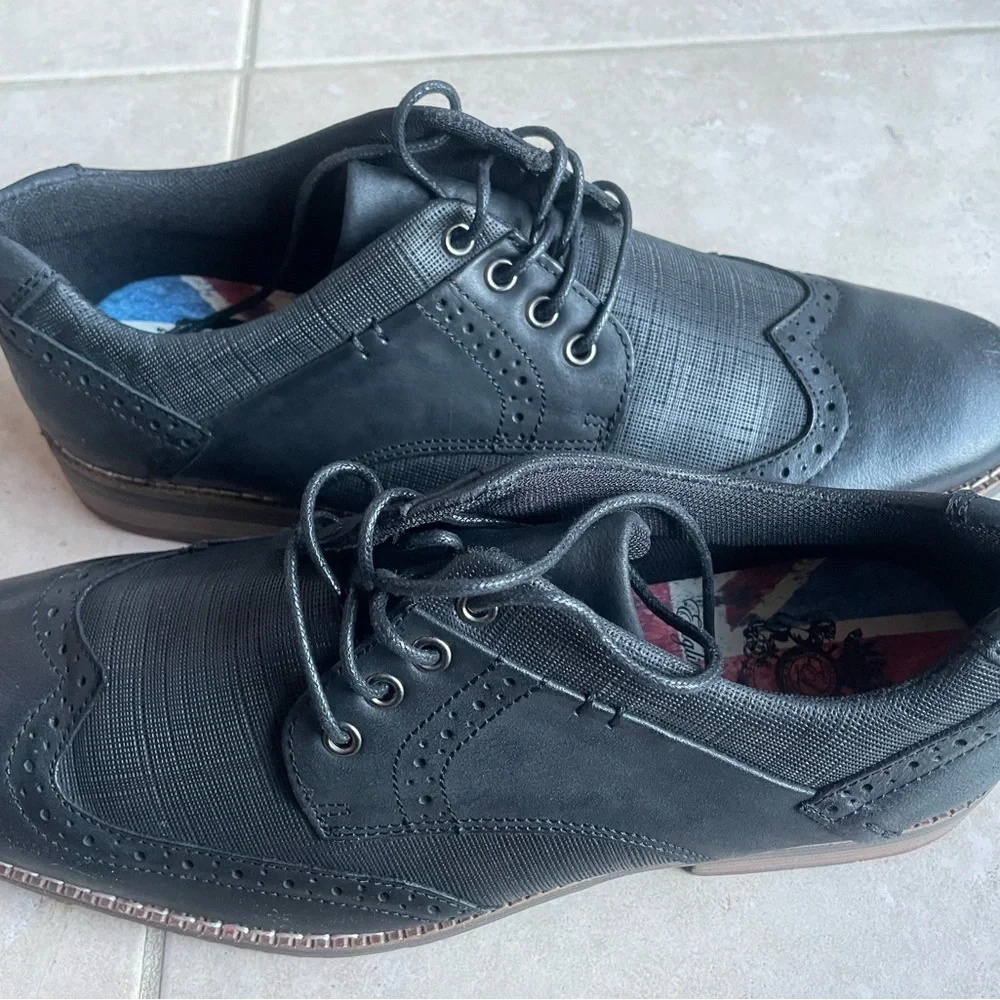 English Laundry Black Oxford Shoes - Picture 3 of 9